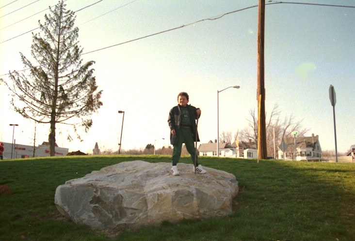 04_07_02-devin_on_rock.jpg